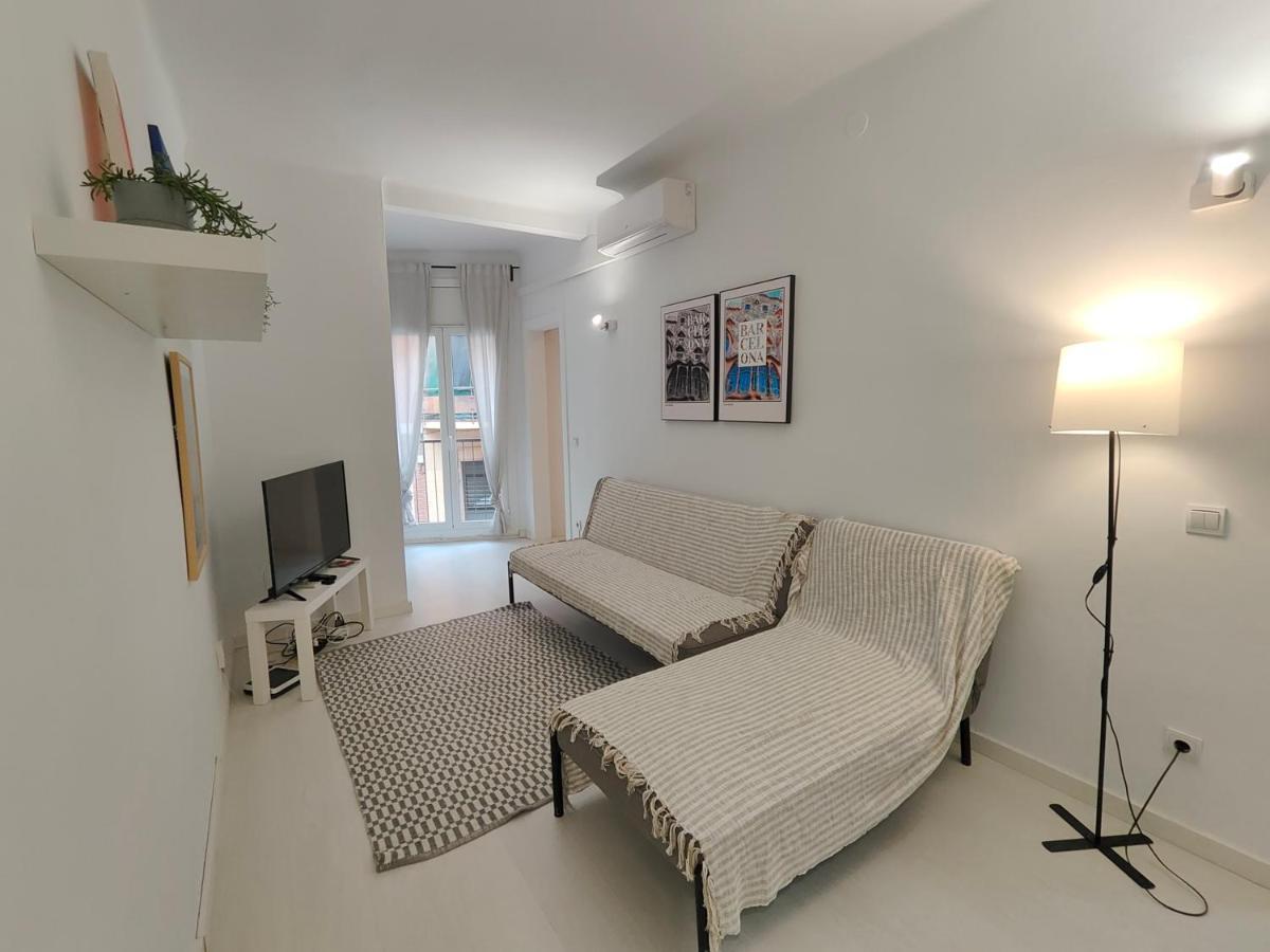 Family Apartment Close To Parc Gueell Barselona Dış mekan fotoğraf